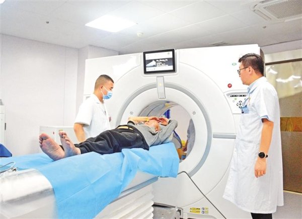 七星配资 贵州：医疗卫生人才突破36.55万&#32;当好群众健康的“守门人”